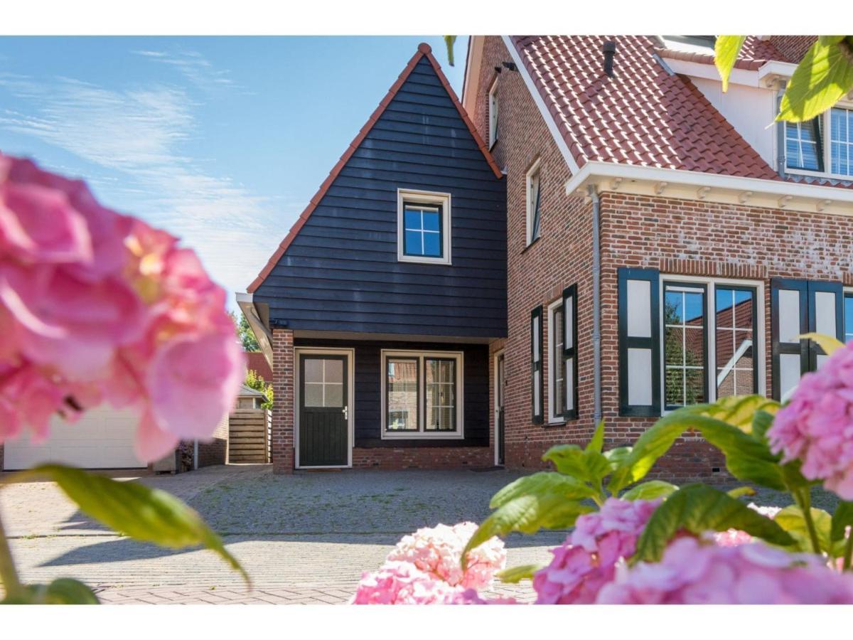 Quietly Located House Within Walking Distance Of The Beach Domburg Kültér fotó