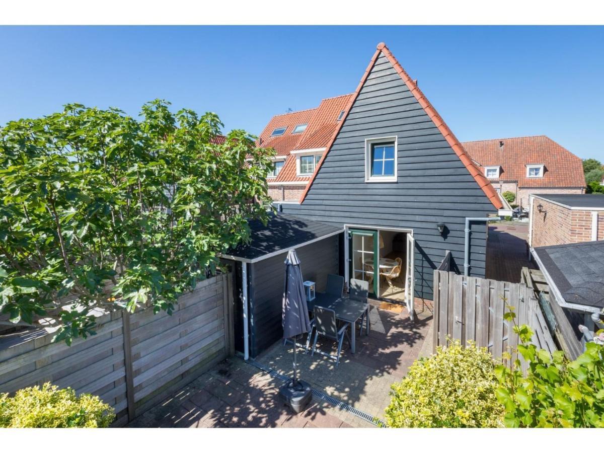 Quietly Located House Within Walking Distance Of The Beach Domburg Kültér fotó