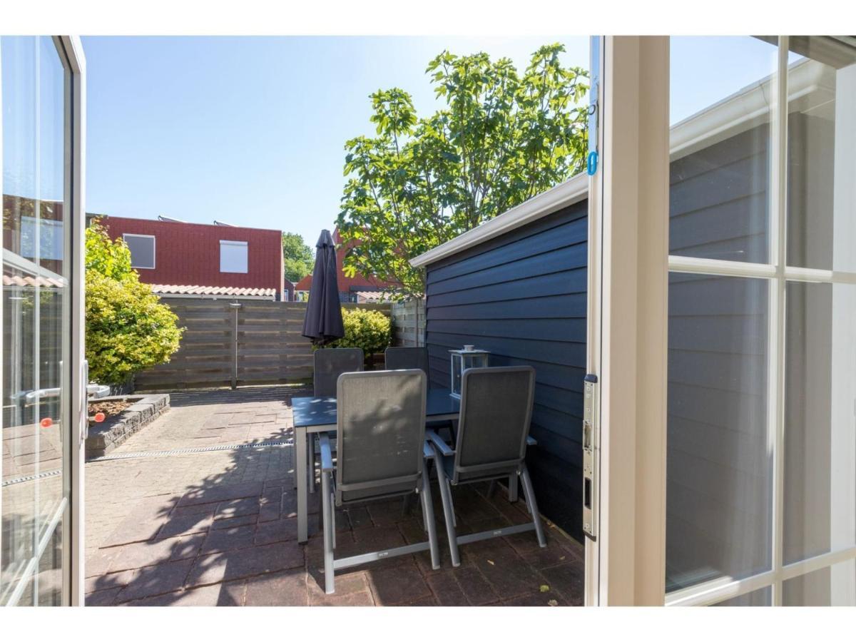 Quietly Located House Within Walking Distance Of The Beach Domburg Kültér fotó